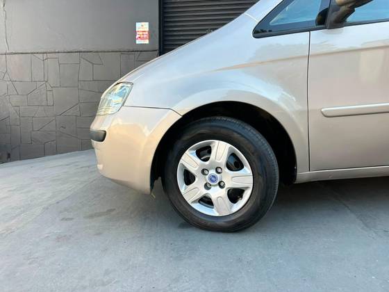 FIAT IDEA 1.4 MPI FIRE ELX 8V FLEX 4P MANUAL FIAT IDEA 1.4 MPI FIRE ELX 8V FLEX 4P MANUAL
